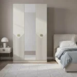 Распашной 3-х дверный шкаф Капри